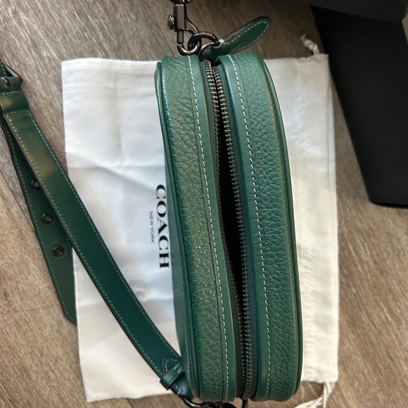 COACH Green Camera Leather Bag - Picture 6 of 8